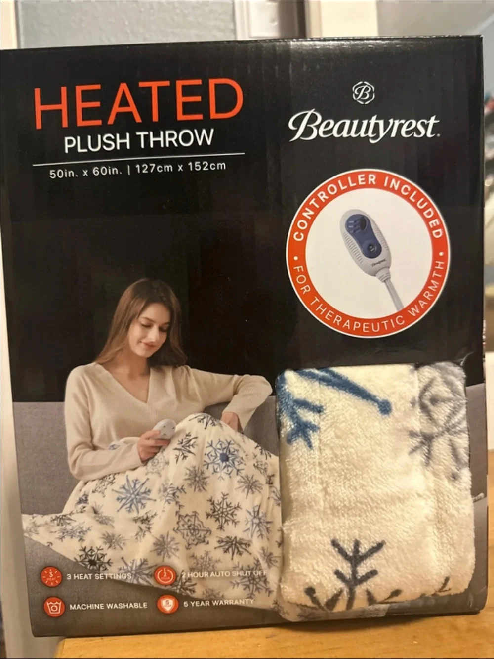 Heated Plush Throw - Cream with Blue Snowflakes
